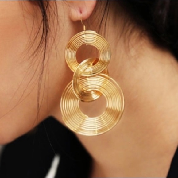 ๐๐๐ฒFIRM๐โBUNDLE 4 DISCOUNT HUGE SPIRAL CIRCLES - Picture 6 of 8